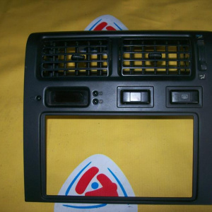 Рамка магнитофона Toyota Corona ST190