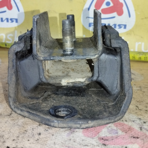 Подушка двигателя Nissan QD32 Terrano R50 акпп 113200W410/113200W400