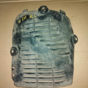 Подкрылок Mercedes E-Class W211 зад, лев Sedan две части A2116981530