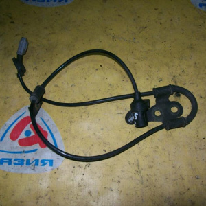 Датчик ABS Subaru Forester SG5 перед, прав