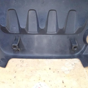 Накладка декоративная на двс Citroen EW10A/RFJ C4 LC/LA '2004- 2.0 i 16v 143 л.с