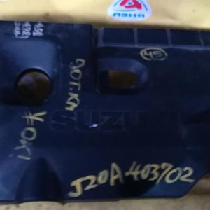 Накладка декоративная на двс Suzuki J20A Grand Vitara TD54W / 1317065J00