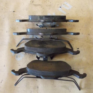 Колодки тормозные Ford Focus 1 CAK '1998-2004 перед комплект F