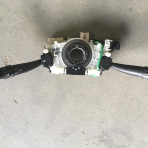 Блок подрулевых переключателей Toyota Aristo JZS160