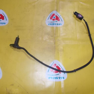 Датчик ABS Mitsubishi Airtrek CU2W зад, прав