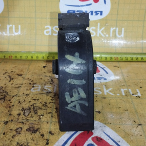 Подушка двигателя Toyota 4A/7A Sprinter Carib AE114/AE115 4WD пластик ТРЕЩИНЫ F н / 12361-16270