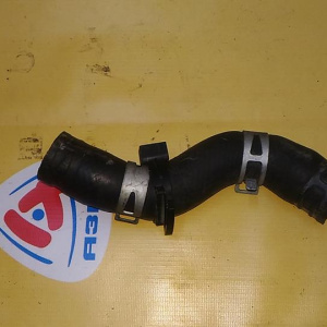 Патрубок  радиатора Toyota 16571-15160 Corolla AE111/AE104/AE100 4A-FE/5A-FE R в F верх