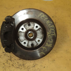 Ступица Peugeot 207 EP6/5FW перед, лев в сборе под ABS