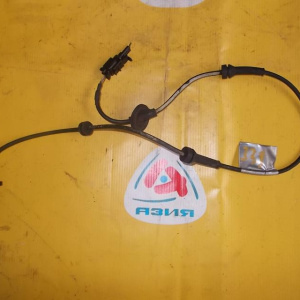 Датчик ABS Nissan Teana J31 перед, лев