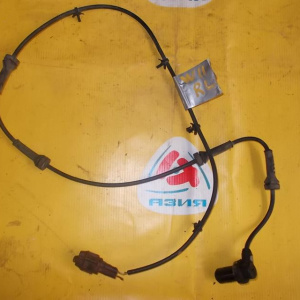 Датчик ABS Nissan Avenir W11 2WD зад, лев