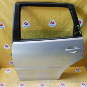 Дверь боковая Volkswagen Polo 9N1/9N3 '2001-2009 зад, лев Hatchback в сборе 6Q6833055H