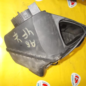 Корпус воздушного фильтра Audi A6 C6/4F2/4F5 AUK 3.2 FSI 4F0133835F 4F0133837BE