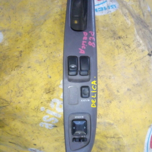 Пульт стеклоподъемника MITSUBISHI Delica PD8W