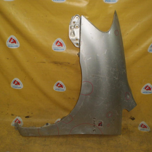 Крыло TOYOTA Ipsum ACM21 перед, лев Дефект