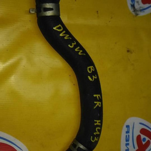 Патрубок  радиатора Mazda B5C715185 Demio DW3W B3/B5 R F низ