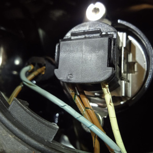 Фара Mercedes M-Class W163 '2001-2005 лев рест, в сборе (дефект проводки)