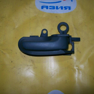 Ручка двери внутренняя TOYOTA Vitz NCP10 перед, прав внутр.