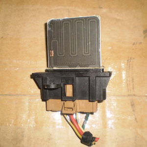Реостат печки Nissan 27150-8H300 Sunny/Bluebird Sylphy/X-Trail B15/G10/T30