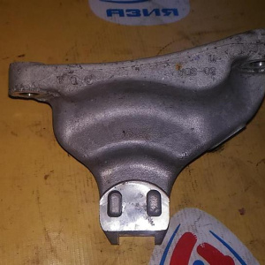 Крепление подушки ДВС Honda K24A Accord CL9/CM2 перед. F