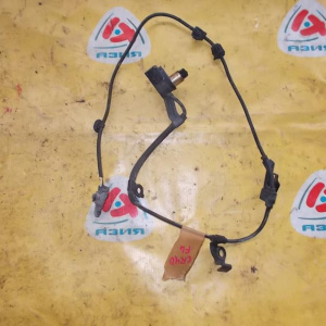 Датчик ABS Toyota Lite Ace Noah/Town Ace Noah CR40/SR40/KR40 перед, лев 89543-28070