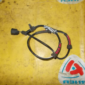 Датчик ABS Nissan Wingroad Y12 зад, лев