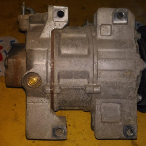 Компрессор кондиционера Nissan QR25 X-Trail NT31 без датчика / 716671