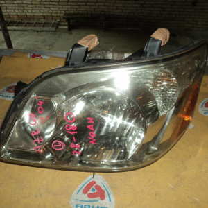 Фара TOYOTA лев Noah AZR60