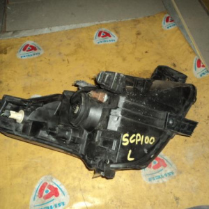 Фара Toyota лев Ractis NCP100 '2005-2007