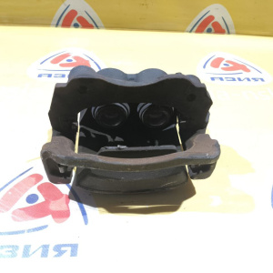 Суппорт Toyota JCE15/GXE15W/SXE10 Altezza перед, лев ПОД ДИСК 296х32 47750-53050