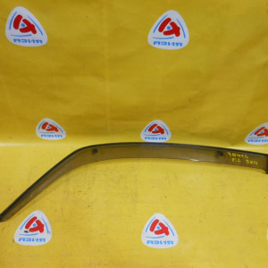 Ветровик Suzuki SX4 YB41S перед, лев