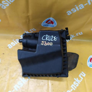 Корпус воздушного фильтра Chevrolet Cruze J300 LXT/F16D3/LDE/F16D4/2H0/F18D4 [GB] 13272754 '2009-