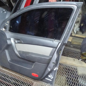 Дверь боковая Chevrolet Aveo T250/T255 '2008-2011 перед, прав Daewoo Gentra в сборе (дефект)