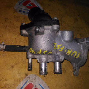 Корпус термостата Toyota USF40 1UR-FSE с корпусом