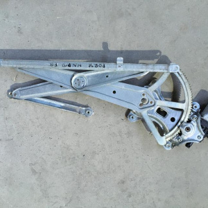 Стеклоподъемник Toyota Porte NNP11 перед, прав