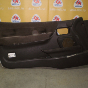 Обшивка двери Toyota Hiace KZH106 перед, лев