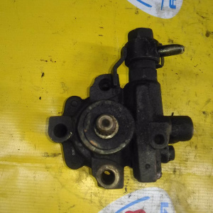 Гидроусилитель TOYOTA 3L-5L алюм, диамерт сальника 34 мм. ( клиновой ) 3 отверстия