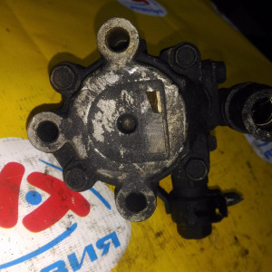 Гидроусилитель TOYOTA 3L-5L алюм, диамерт сальника 34 мм. ( клиновой ) 3 отверстия