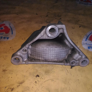 Крепление подушки ДВС Honda K24Z3 Accord CU2 a/t перед. F