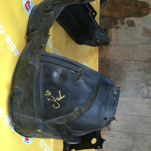 Подкрылок Nissan Serena C26 R 63840-1VA0A
