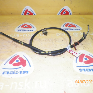 Тросик Ручника TOYOTA SV40 Camry зад, лев барабан