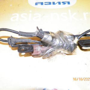 Датчик ABS Nissan Bluebird Sylphy G10/B15 зад, лев