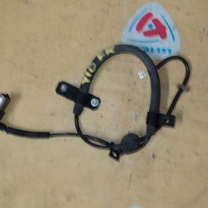 Датчик ABS Nissan Y10 перед, прав