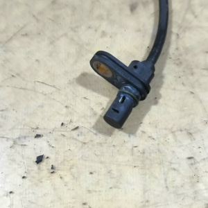 Датчик ABS Mitsubishi Colt/Colt Plus Z25A/Z27A/Z27AG зад, прав MR955030