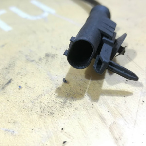 Датчик ABS Mitsubishi Colt/Colt Plus Z25A/Z27A/Z27AG зад, прав MR955030