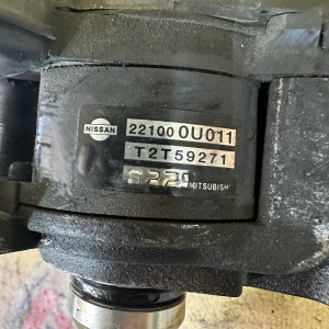 Трамблер NISSAN CG10 CG13 2/6 к.