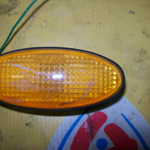 Повторитель в крыло Nissan March K11