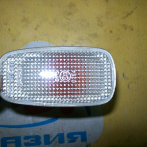 Повторитель в крыло Toyota