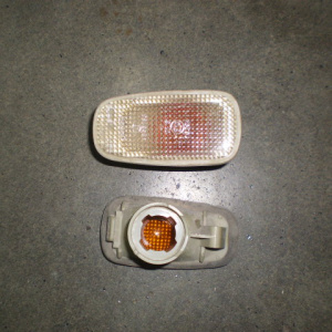 Повторитель в крыло Toyota