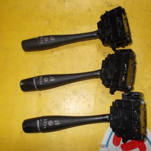 Блок подрулевых переключателей Nissan Cefiro A33 L