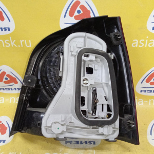 Стоп Volkswagen Polo 9N3 '2005-2009 L Хэтчбек, правый руль (задний ход) 6Q6945095AA